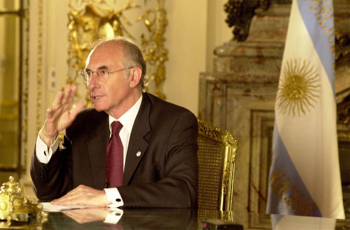 O ex-presidente argentino Fernando de la Rúa foi absolvido da acusação de ter subornado senadores para a aprovação da Lei de Reforma Trabalhista, em abril de 2000 (Foto: Leonardo Attuch) O ex-presidente argentino Fernando de la Rúa foi absolvido da acusação de ter subornado senadores para a aprovação da Lei de Reforma Trabalhista, em abril de 2000