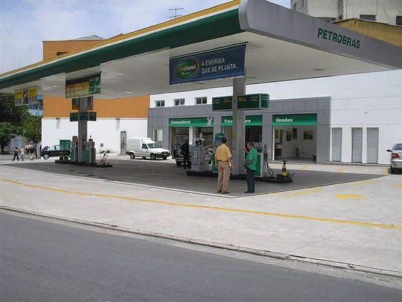 Advogado do Sindiposto afirma que sindicato vai recorrer da decisão judicial em reduzir o preço dos combustíveis; "tivemos uma certa intransigência do Procon. Parece que buscam a mídia, mais publicidades com esta ação", disse; ele salienta que não houve comprovação de preços abusivos e práticas ilícitas por parte dos postos (Foto: José Barbacena) Advogado do Sindiposto afirma que sindicato vai recorrer da decisão judicial em reduzir o preço dos combustíveis; "tivemos uma certa intransigência do Procon. Parece que buscam a mídia, mais publicidades com esta ação", disse; ele salienta que não houve comprovação de preços abusivos e práticas ilícitas por parte dos postos