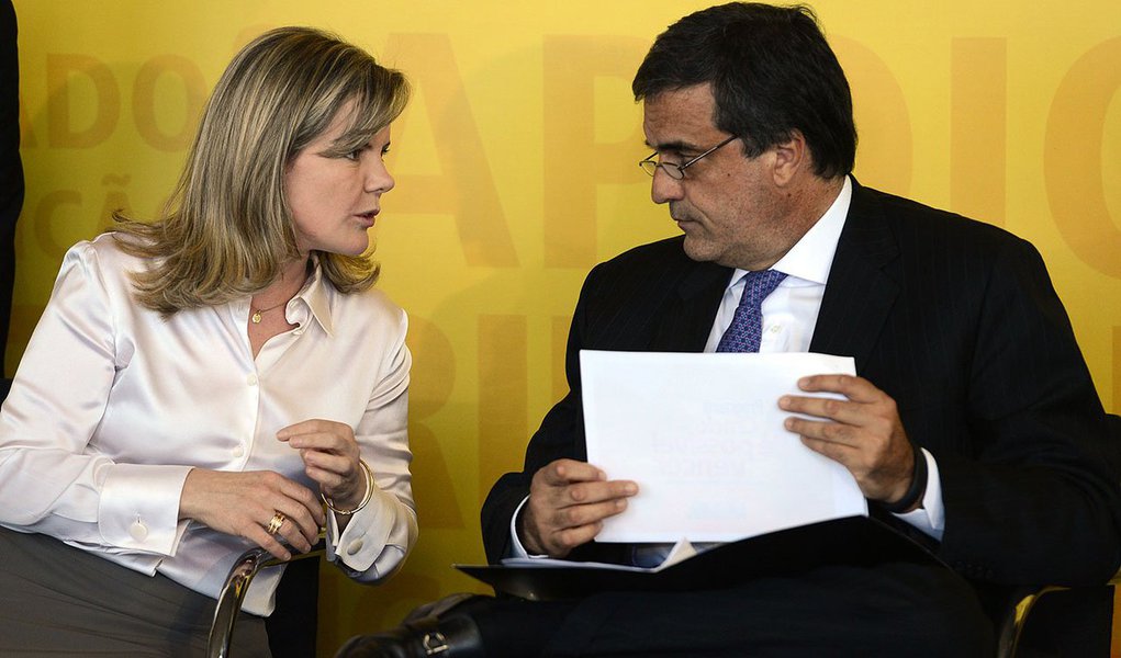 Mapeamento anual da GT Marketing e Comunicação, entre empresários, presidentes de organizações, executivos e jornalistas aponta os ministros da Casa Civil e da Justiça empatados com média 6,3; Guido Mantega, da Fazenda, e mais as pastas do Planejamento e do Turismo não atingiram os cinco pontos; média geral piorou em relação ao governo Lula (Foto: Roberta Namour) Mapeamento anual da GT Marketing e Comunicação, entre empresários, presidentes de organizações, executivos e jornalistas aponta os ministros da Casa Civil e da Justiça empatados com média 6,3; Guido Mantega, da Fazenda, e mais as pastas do Planejamento e do Turismo não atingiram os cinco pontos; média geral piorou em relação ao governo Lula