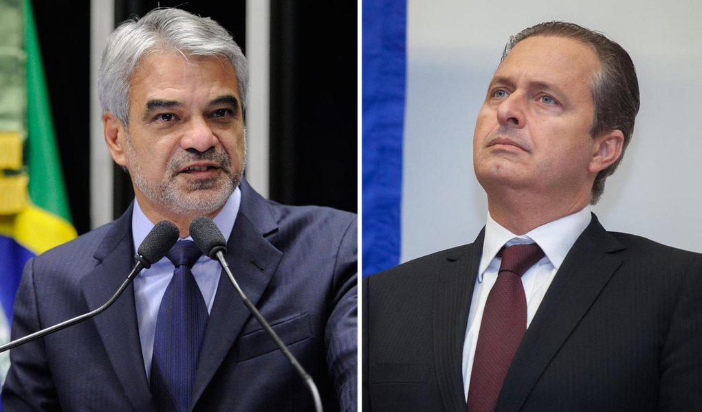 O líder do PT no Senado, Humberto Costa (PE), criticou pesadamente o governador de Pernambuco e presidenciável pelo PSB, Eduardo Campos, ao afirmar que a administração estadual agiu com “má-fé” ao culpar o Governo Federal de paralisar o projeto de navegabilidade do Rio Capibaribe; de acordo com o parlamentar, os R$ 30 milhões em recursos investidos pela União já estavam disponíveis, mas não foram liberados porque a administração estadual não cumpriu as exigências burocráticas necessárias para que o repasse fosse efetivado; “Para justificar a incompetência, o Governo Estadual tentou jogar a culpa para o Governo Federal", disparou o petista (Foto: Paulo Emílio) O líder do PT no Senado, Humberto Costa (PE), criticou pesadamente o governador de Pernambuco e presidenciável pelo PSB, Eduardo Campos, ao afirmar que a administração estadual agiu com “má-fé” ao culpar o Governo Federal de paralisar o projeto de navegabilidade do Rio Capibaribe; de acordo com o parlamentar, os R$ 30 milhões em recursos investidos pela União já estavam disponíveis, mas não foram liberados porque a administração estadual não cumpriu as exigências burocráticas necessárias para que o repasse fosse efetivado; “Para justificar a incompetência, o Governo Estadual tentou jogar a culpa para o Governo Federal", disparou o petista