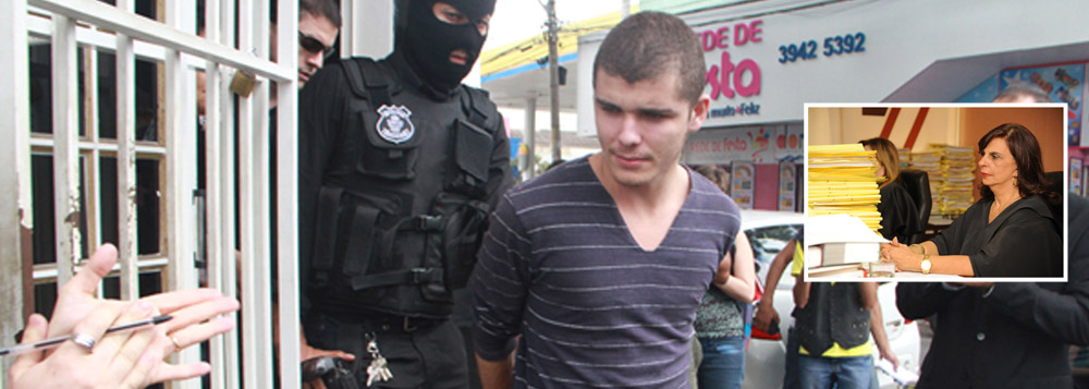 Líderes de movimento estudantil são presos em Goiânia. Operação 2,80, da Polícia Civil, iniciou nesta sexta-feira uma série de prisões de suspeitos de incitação a violência e depredação de patrimônio público e privado durante protestos.
Yan Caetano.
Cid (Foto: Realle Palazzo-Martini) Líderes de movimento estudantil são presos em Goiânia. Operação 2,80, da Polícia Civil, iniciou nesta sexta-feira uma série de prisões de suspeitos de incitação a violência e depredação de patrimônio público e privado durante protestos.
Yan Caetano.
Cid