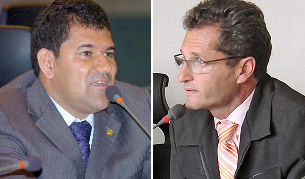 A Câmara Legislativa do Distrito Federal decidiu aguardar decisão judicial sobre os deputados Aylton Gomes (PR) e Rôney Nemer (PMDB), acusados de envolvimento no esquema de corrupção, descoberto pela Operação Caixa de Pandora, da Polícia Federal, em 2009; Já o pedido de quebra de decoro parlamentar contra o deputado Benedito Domingos (PP), também acusado de participação no esquema, será encaminhado agora para a Corregedoria da Casa (Foto: Valter Lima) A Câmara Legislativa do Distrito Federal decidiu aguardar decisão judicial sobre os deputados Aylton Gomes (PR) e Rôney Nemer (PMDB), acusados de envolvimento no esquema de corrupção, descoberto pela Operação Caixa de Pandora, da Polícia Federal, em 2009; Já o pedido de quebra de decoro parlamentar contra o deputado Benedito Domingos (PP), também acusado de participação no esquema, será encaminhado agora para a Corregedoria da Casa