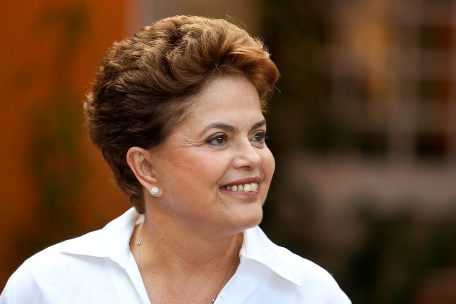Segundo a presidenta Dilma, que está no estado para visitar áreas afetadas pelas chuvas, o resultado do leilão do trecho da BR-040 DF/GO/MG, que teve deságio de 61,13%, "é uma notícia fundamental para Minas e para o Brasil"; "É uma estrada toda mineira. Foi a estrada que teve mais concorrentes, oito empresas, e ganhou a Invepar, com um deságio de mais de 60%", disse (Foto: Leonardo Lucena) Segundo a presidenta Dilma, que está no estado para visitar áreas afetadas pelas chuvas, o resultado do leilão do trecho da BR-040 DF/GO/MG, que teve deságio de 61,13%, "é uma notícia fundamental para Minas e para o Brasil"; "É uma estrada toda mineira. Foi a estrada que teve mais concorrentes, oito empresas, e ganhou a Invepar, com um deságio de mais de 60%", disse
