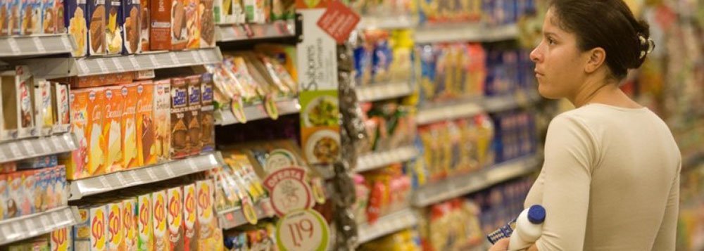 Estimativas de inflação para este ano indicam estouro do teto da meta (6,5%), conforme previsão que consta do Relatório Trimestral de Inflação, divulgado nesta quarta-feira 24 (Foto: Gisele Federicce) Estimativas de inflação para este ano indicam estouro do teto da meta (6,5%), conforme previsão que consta do Relatório Trimestral de Inflação, divulgado nesta quarta-feira 24