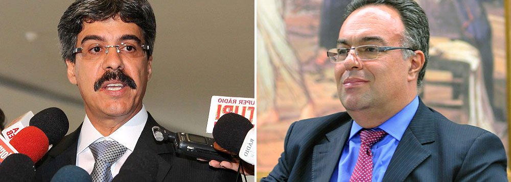 Ala majoritária da bancada do PT na Câmara decidiu indicar o nome do deputado Luiz Sérgio (PT-RJ), ex-ministro das Relações Institucionais e da Pesca, para suceder André Vargas (PT-PR) no cargo de vice-presidente da Câmara; o nome do deputado José Guimarães (PT-CE) também foi cogitado; correntes minoritárias do PT apoiam o nome do deputado Paulo Teixeira (PT-SP); escolha do sucessor de Vargas na vice-presidência acontece no dia 29 (Foto: Valter Lima) Ala majoritária da bancada do PT na Câmara decidiu indicar o nome do deputado Luiz Sérgio (PT-RJ), ex-ministro das Relações Institucionais e da Pesca, para suceder André Vargas (PT-PR) no cargo de vice-presidente da Câmara; o nome do deputado José Guimarães (PT-CE) também foi cogitado; correntes minoritárias do PT apoiam o nome do deputado Paulo Teixeira (PT-SP); escolha do sucessor de Vargas na vice-presidência acontece no dia 29