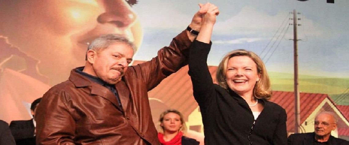 O Diretório Estadual do PT realiza no próximo sábado (31), às 9 horas, o Encontro Estadual para definição de diretrizes eleitorais e o lançamento da pré-candidatura da senadora Gleisi Hoffmann ao governo do Paraná; todos os delegados estão convocados para o evento, que irá contar com a participação do presidente do PT-PR, deputado Enio Verri, além de dirigentes estaduais, deputados, prefeitos e vereadores petistas (Foto: Leonardo Lucena) O Diretório Estadual do PT realiza no próximo sábado (31), às 9 horas, o Encontro Estadual para definição de diretrizes eleitorais e o lançamento da pré-candidatura da senadora Gleisi Hoffmann ao governo do Paraná; todos os delegados estão convocados para o evento, que irá contar com a participação do presidente do PT-PR, deputado Enio Verri, além de dirigentes estaduais, deputados, prefeitos e vereadores petistas