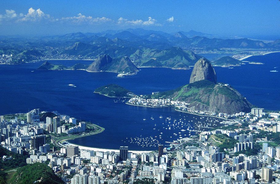 A ocupação da rede hoteleira no Rio de Janeiro, durante o feriado de Semana Santa, deve ultrapassar 55%, em média, segundo a Associação de Hotéis do Rio (ABIH-RJ), de hoje (2) até domingo (5); os hotéis de Ipanema e Leblon estão com taxa de ocupação correspondente 78,99% de vagas reservadas e os hotéis de Copacabana e Leme, no nível de 76,11% (Foto: Leonardo Lucena) A ocupação da rede hoteleira no Rio de Janeiro, durante o feriado de Semana Santa, deve ultrapassar 55%, em média, segundo a Associação de Hotéis do Rio (ABIH-RJ), de hoje (2) até domingo (5); os hotéis de Ipanema e Leblon estão com taxa de ocupação correspondente 78,99% de vagas reservadas e os hotéis de Copacabana e Leme, no nível de 76,11%