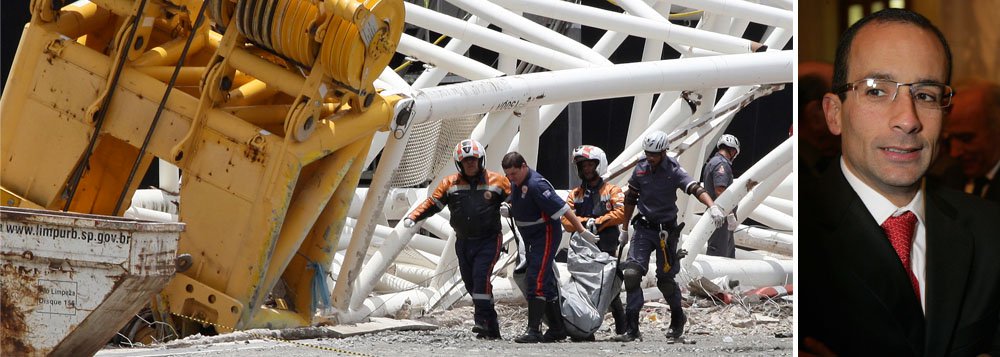 Construtora de Marcelo Odebrecht apresentou estudo assinado pelo engenheiro Roberto Kochen, da Geo Company, para negar responsabilidade na queda de guindaste que matou dois operários em novembro; versão contradiz Universidade Federal do Rio de Janeiro, que apontou inadequação na proteção do solo (Foto: Roberta Namour) Construtora de Marcelo Odebrecht apresentou estudo assinado pelo engenheiro Roberto Kochen, da Geo Company, para negar responsabilidade na queda de guindaste que matou dois operários em novembro; versão contradiz Universidade Federal do Rio de Janeiro, que apontou inadequação na proteção do solo