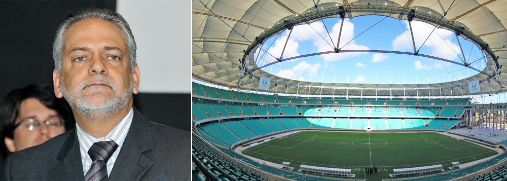 Os torcedores estrangeiros são donos de 50% dos 170 mil ingressos vendidos para as seis partidas a serem realizadas em Salvador durante a Copa do Mundo, seguidos dos soteropolitanos, com 31% das aquisições, e dos baianos do interior do estado e brasileiros de outras cidades do país, que compraram os 19% restantes; para o gestor do Escritório Municipal da Copa, Isaac Edington, os números "estimulam ainda mais e melhor a preparação da capital baiana para o evento" (Foto: Romulo Faro) Os torcedores estrangeiros são donos de 50% dos 170 mil ingressos vendidos para as seis partidas a serem realizadas em Salvador durante a Copa do Mundo, seguidos dos soteropolitanos, com 31% das aquisições, e dos baianos do interior do estado e brasileiros de outras cidades do país, que compraram os 19% restantes; para o gestor do Escritório Municipal da Copa, Isaac Edington, os números "estimulam ainda mais e melhor a preparação da capital baiana para o evento"