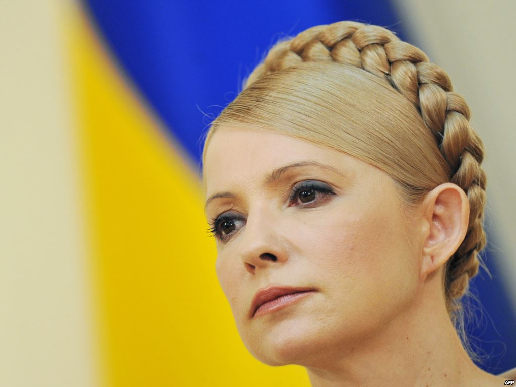 "Nossa pátria vai a partir de hoje ser capaz de ver o sol e o céu uma vez que a ditadura chegou ao fim", disse a líder da oposição da Ucrânia Yulia Tymoshenko, depois de ser libertada do hospital onde esteve detida a maior parte do tempo desde que foi presa em 2011 (Foto: Leonardo Attuch) "Nossa pátria vai a partir de hoje ser capaz de ver o sol e o céu uma vez que a ditadura chegou ao fim", disse a líder da oposição da Ucrânia Yulia Tymoshenko, depois de ser libertada do hospital onde esteve detida a maior parte do tempo desde que foi presa em 2011
