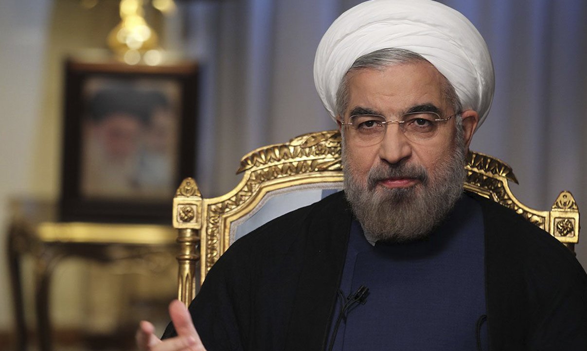 Afirmação é do presidente Hassan Rouhani, em artigo publicado num jornal alemão nesta segunda-feira, abordando o tema que ele vinha evitando desde que assumiu o poder; "Queremos reconstruir e melhorar as nossas relações com os países norte-americanos e europeus, com base no respeito mútuo", Rouhani venceu as eleições de junho no Irã depois de prometer uma política de engajamento com o Ocidente e tem mantido contatos diplomáticos regulares com os Estados Unidos, mas esses contatos têm se limitado a negociações sobre programa nuclear (Foto: Romulo Faro) Afirmação é do presidente Hassan Rouhani, em artigo publicado num jornal alemão nesta segunda-feira, abordando o tema que ele vinha evitando desde que assumiu o poder; "Queremos reconstruir e melhorar as nossas relações com os países norte-americanos e europeus, com base no respeito mútuo", Rouhani venceu as eleições de junho no Irã depois de prometer uma política de engajamento com o Ocidente e tem mantido contatos diplomáticos regulares com os Estados Unidos, mas esses contatos têm se limitado a negociações sobre programa nuclear