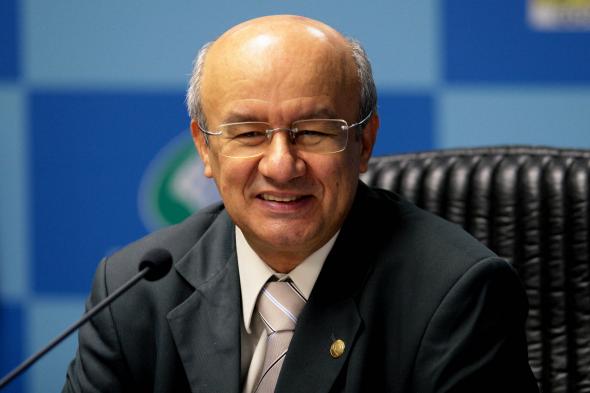 O avanço do estado do Ceará na elaboração dos planos municipais foi comemorado pelo senador Pimentel. Dados do MEC registram que, dos 184 municípios cearenses, 165 (89,6%) já concluíram todo o processo de debate dos seus planos de educação e as respectivas leis foram sancionadas (Foto: Renata Paiva) O avanço do estado do Ceará na elaboração dos planos municipais foi comemorado pelo senador Pimentel. Dados do MEC registram que, dos 184 municípios cearenses, 165 (89,6%) já concluíram todo o processo de debate dos seus planos de educação e as respectivas leis foram sancionadas