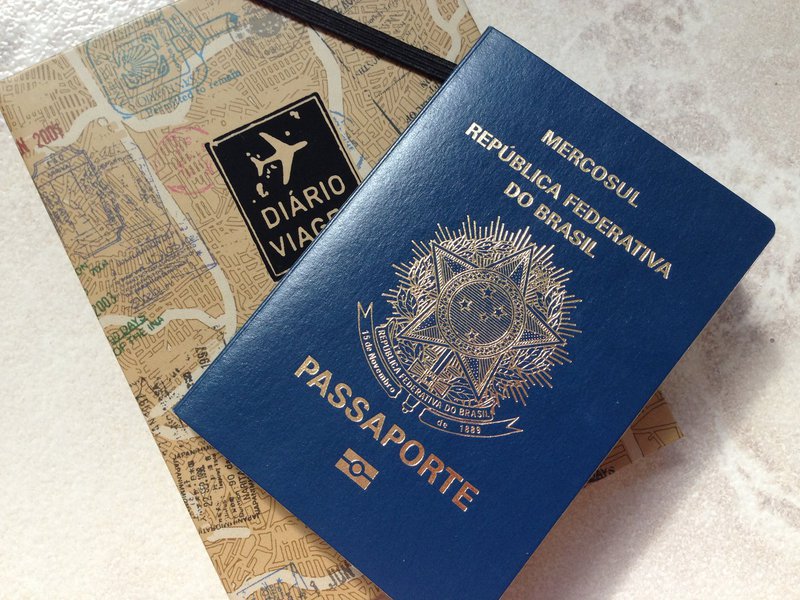 A partir de agora, os cidadãos brasileiros estão incluídos no programa Global Entry, que facilita a entrada de quem viaja com frequência aos Estados Unidos; no Global Entry, o viajante não precisa passar pelas filas de imigração, apenas passa o passaporte em leitor eletrônico ao desembarcar nos EUA; anúncio foi feito pela presidente Dilma Rousseffa, após reunião com Barack Obama na Casa Branca (Foto: Gisele Federicce) A partir de agora, os cidadãos brasileiros estão incluídos no programa Global Entry, que facilita a entrada de quem viaja com frequência aos Estados Unidos; no Global Entry, o viajante não precisa passar pelas filas de imigração, apenas passa o passaporte em leitor eletrônico ao desembarcar nos EUA; anúncio foi feito pela presidente Dilma Rousseffa, após reunião com Barack Obama na Casa Branca