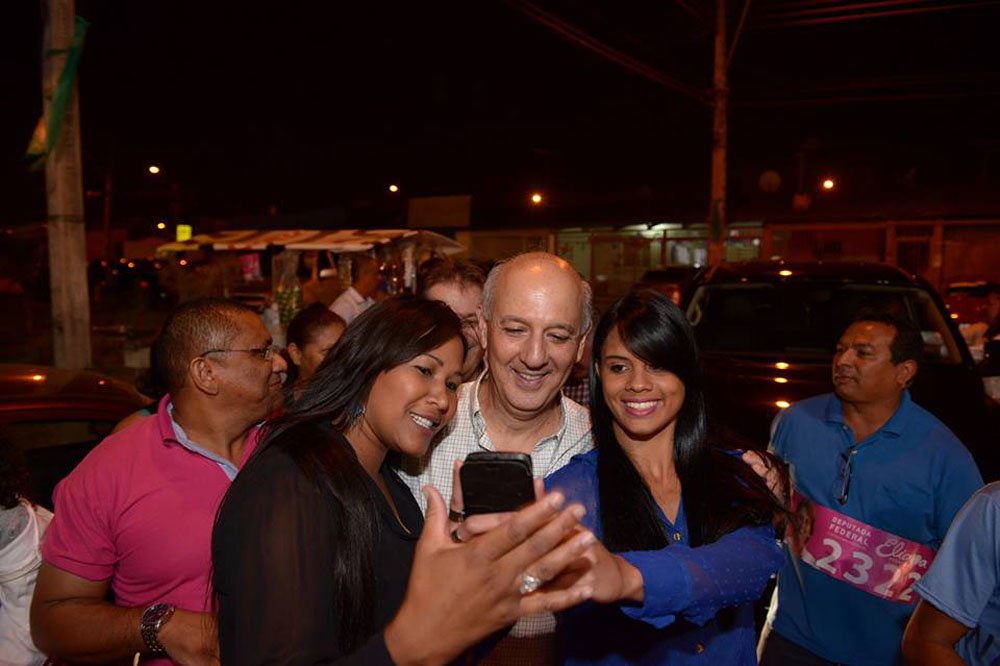 Nova petição enviada ao Tribunal Superior Eleitoral (TSE) faz parte do recurso no qual a defesa do candidato ao governo do Distrito Federal, José Roberto Arruda, contesta a decisão do tribunal, que barrou sua candidatura com base na Lei da Ficha Limpa; de acordo com o vice-procurador eleitoral, Eugênio Aragão, a decisão deve ser mantida (Foto: Gisele Federicce) Nova petição enviada ao Tribunal Superior Eleitoral (TSE) faz parte do recurso no qual a defesa do candidato ao governo do Distrito Federal, José Roberto Arruda, contesta a decisão do tribunal, que barrou sua candidatura com base na Lei da Ficha Limpa; de acordo com o vice-procurador eleitoral, Eugênio Aragão, a decisão deve ser mantida