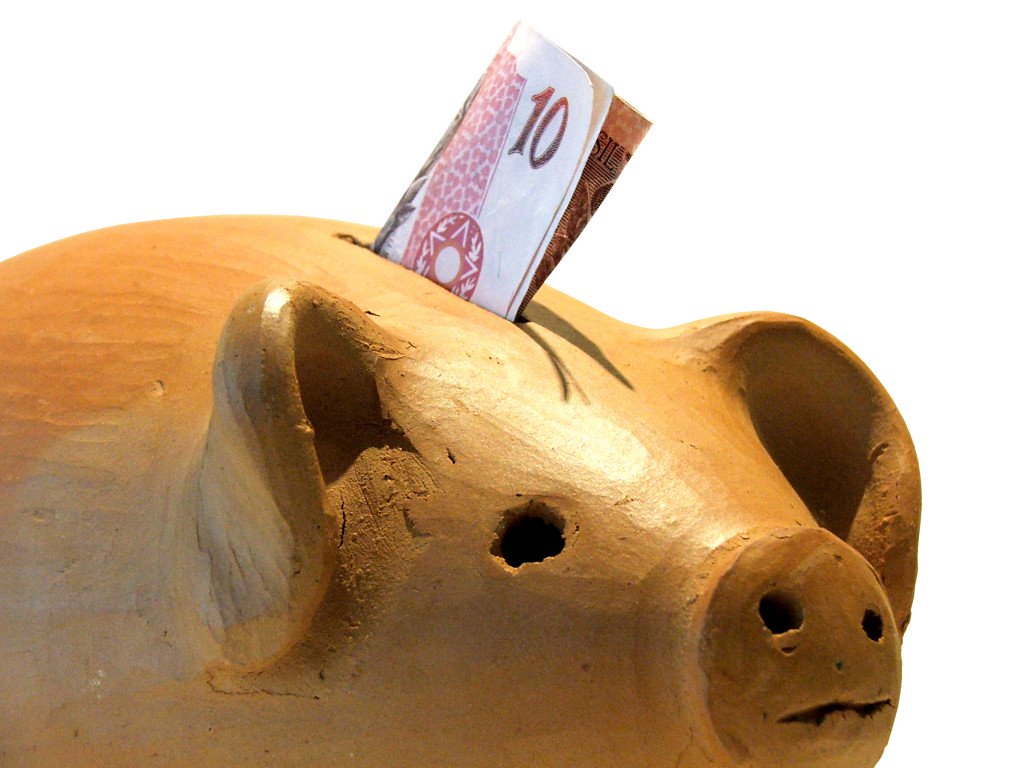 Depósitos de dinheiro da caderneta de poupança superaram as retiradas em R$ 518 milhões em agosto, segundo dados divulgados nesta quinta-feira pelo Banco Central. Trata-se do pior resultado desde agosto de 2006 (Foto: Gisele Federicce) Depósitos de dinheiro da caderneta de poupança superaram as retiradas em R$ 518 milhões em agosto, segundo dados divulgados nesta quinta-feira pelo Banco Central. Trata-se do pior resultado desde agosto de 2006