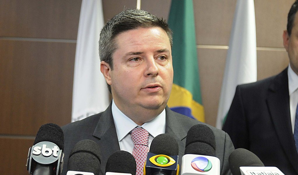Controladoria-Geral do Estado de Minas Gerais, do governo Fernando Pimentel (PT), apontou superfaturamento de R$ 42,5 milhões em contrato com empresas que constroem e administram penitenciárias em Ribeirão das Neves, região metropolitana; o contrato, vitrine das gestões do PSDB em Minas, foi assinado pelo ex-governador Aécio Neves e sofreu aditivos na gestão de Antônio Anastasia; PSDB negou superfaturamento (Foto: Aquiles Lins) Controladoria-Geral do Estado de Minas Gerais, do governo Fernando Pimentel (PT), apontou superfaturamento de R$ 42,5 milhões em contrato com empresas que constroem e administram penitenciárias em Ribeirão das Neves, região metropolitana; o contrato, vitrine das gestões do PSDB em Minas, foi assinado pelo ex-governador Aécio Neves e sofreu aditivos na gestão de Antônio Anastasia; PSDB negou superfaturamento