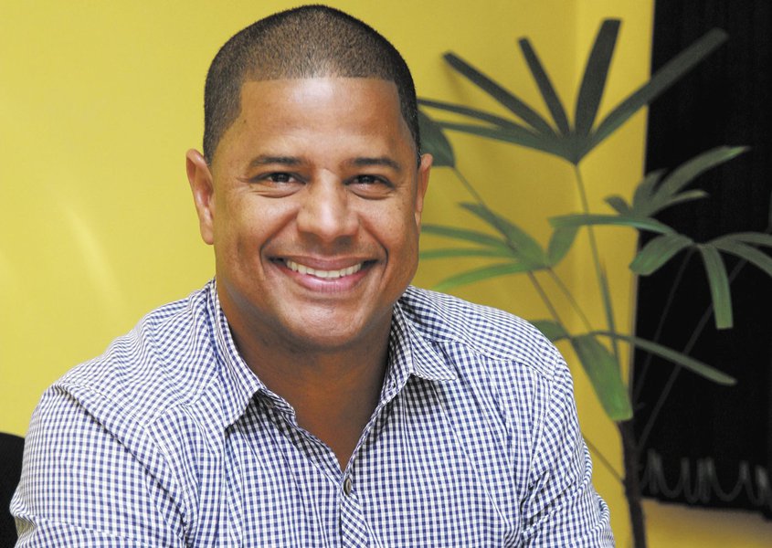 Eleito pelo PSB e hoje filiado ao PT, ex-jogador Marcelinho Carioca vai para o Congresso na vaga de Márcio França (PSB), vice-governador eleito por São Paulo, que decidiu tirar licença a partir da próxima semana (Foto: Gisele Federicce) Eleito pelo PSB e hoje filiado ao PT, ex-jogador Marcelinho Carioca vai para o Congresso na vaga de Márcio França (PSB), vice-governador eleito por São Paulo, que decidiu tirar licença a partir da próxima semana