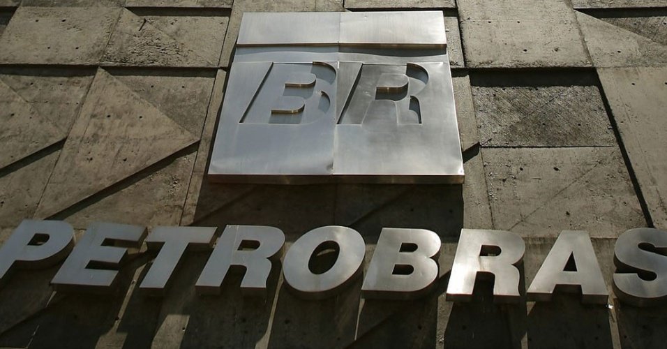 Uma saraivada de acusações até agora infundadas e sem provas, como o caso Petrobras, inunda as páginas impressas da mídia e os noticiários de televisão (Foto: Rene Marcio Ruschel) Uma saraivada de acusações até agora infundadas e sem provas, como o caso Petrobras, inunda as páginas impressas da mídia e os noticiários de televisão