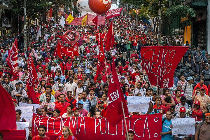 As condições amadurecem para que a união de partidos, centrais sindicais, organizações juvenis, de trabalhadores rurais e personalidades independentes se torne realidade (Foto: José Reinaldo Carvalho) www.brasil247.com - As condições amadurecem para que a união de partidos, centrais sindicais, organizações juvenis, de trabalhadores rurais e personalidades independentes se torne realidade