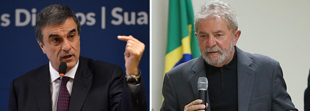 O ministro da Justiça, José Eduardo Cardozo, afirmou nesta sexta-feria, 31, que determinou ao comando da Polícia Federal que investigue as circunstâncias do ataque a bomba contra o Instituto Lula, em São Paulo; Cardozo não descartou a hipótese de ter sido um ataque com motivações políticas; "Tudo é considerado quando nós temos um fato submetido a uma investigação. A Polícia Federal seguramente agirá para apurar o que ocorreu porque evidentemente é uma situação que merece uma investigação. E, claro, ao se pegar os autores de uma iniciativa dessa natureza, é necessário puni-los", disse (Foto: Aquiles Lins) O ministro da Justiça, José Eduardo Cardozo, afirmou nesta sexta-feria, 31, que determinou ao comando da Polícia Federal que investigue as circunstâncias do ataque a bomba contra o Instituto Lula, em São Paulo; Cardozo não descartou a hipótese de ter sido um ataque com motivações políticas; "Tudo é considerado quando nós temos um fato submetido a uma investigação. A Polícia Federal seguramente agirá para apurar o que ocorreu porque evidentemente é uma situação que merece uma investigação. E, claro, ao se pegar os autores de uma iniciativa dessa natureza, é necessário puni-los", disse