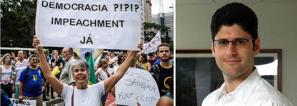 Depois de levar uma prensa de setores da extrema direita, empresário que lidera o Vemprarua reavalia sua posição sobre o impeachment e aponta como pretexto os acordos de leniência de envolvidos na operação Lava Jato: “Não podemos ficar calados diante disso. O que parecia um plano iniciado no Executivo, interferido no Judiciário, invadindo a AGU, passado pelo TCU e aterrissado na Controladoria-Geral (CGU) começa a se deflagrar”, diz Rogério Chequer; ele já foi acusado pelo radical Olavo de Carvalho de tentar amoldar as reivindicações do 15 de março ao que chamou de "paumolice tucana" (Foto: Roberta Namour) Depois de levar uma prensa de setores da extrema direita, empresário que lidera o Vemprarua reavalia sua posição sobre o impeachment e aponta como pretexto os acordos de leniência de envolvidos na operação Lava Jato: “Não podemos ficar calados diante disso. O que parecia um plano iniciado no Executivo, interferido no Judiciário, invadindo a AGU, passado pelo TCU e aterrissado na Controladoria-Geral (CGU) começa a se deflagrar”, diz Rogério Chequer; ele já foi acusado pelo radical Olavo de Carvalho de tentar amoldar as reivindicações do 15 de março ao que chamou de "paumolice tucana"