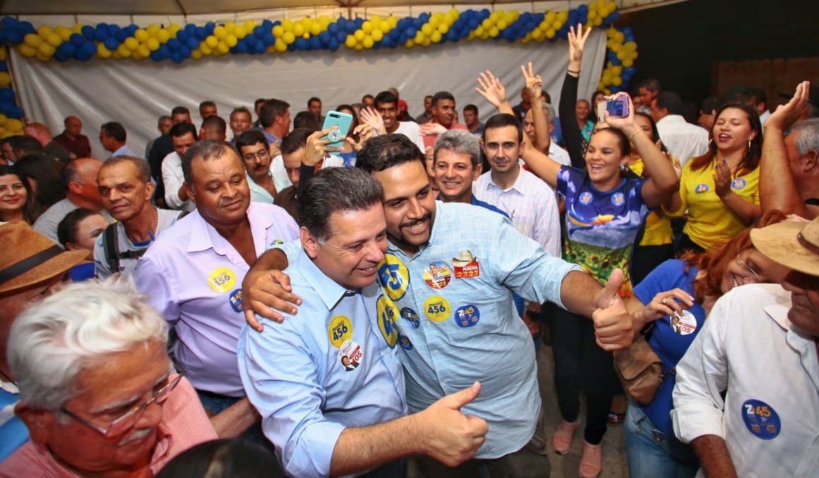 “Política se faz com amor, paixão, união. Não é propagando raiva”, diz Marconi “Política se faz com amor, paixão, união. Não é propagando raiva”, diz Marconi