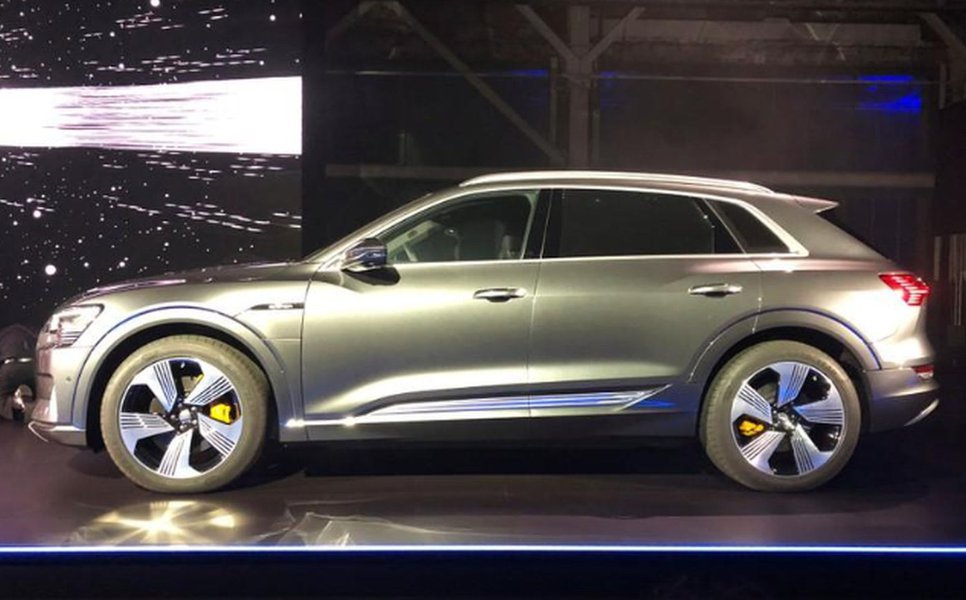 Audi lança SUV elétrico em quintal da Tesla, com apoio da Amazon Audi lança SUV elétrico em quintal da Tesla, com apoio da Amazon