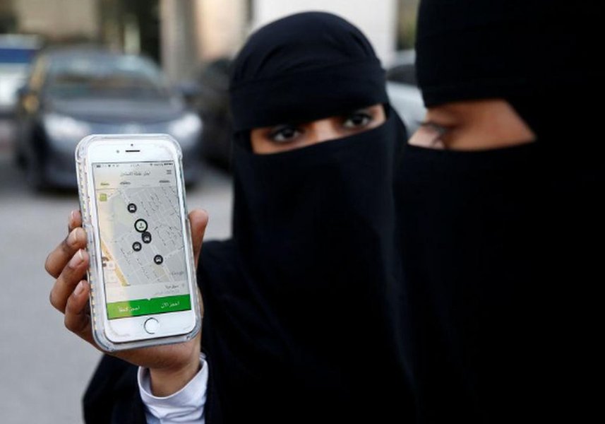 Uber negocia compra de rival de Dubai, diz Bloomberg Uber negocia compra de rival de Dubai, diz Bloomberg