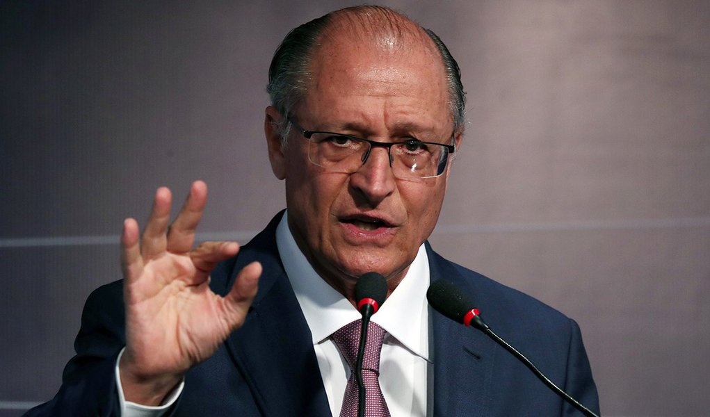 Alckmin diz que seu partido não deveria ter entrado no governo Temer; tarde demais (Foto: REUTERS/Paulo Whitaker) Alckmin diz que seu partido não deveria ter entrado no governo Temer; tarde demais