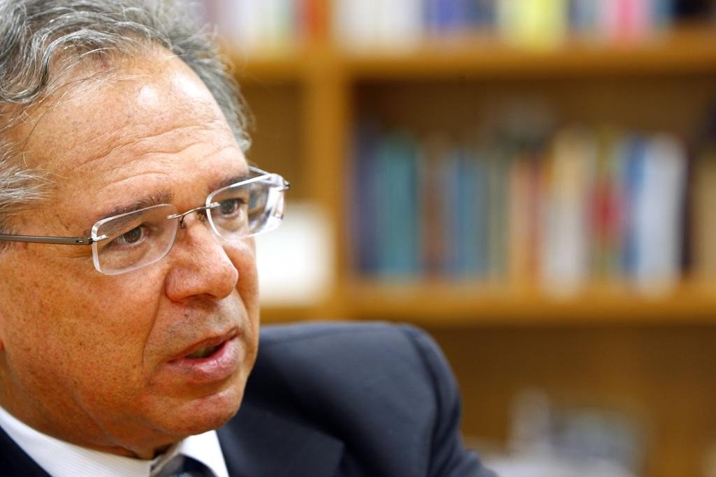 Economista de Bolsonaro quer a volta da CPMF e IR igual para pobres e ricos Economista de Bolsonaro quer a volta da CPMF e IR igual para pobres e ricos