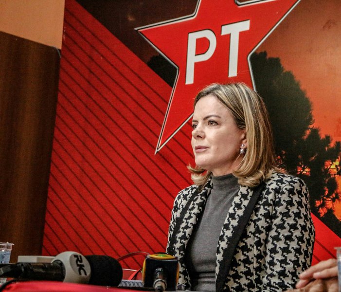 'Nem a ditadura impediu advogados de visitar presos', diz Gleisi após ser proibida de ver Lula (Foto: Eduardo Matysiak) 'Nem a ditadura impediu advogados de visitar presos', diz Gleisi após ser proibida de ver Lula