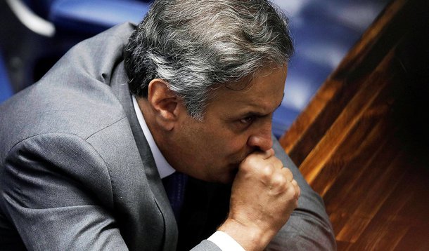 Justiça de SP bloqueia R$ 128 mi de Aécio e R$ 20 mi de Cristiane Brasil (Foto: REUTERS/Ueslei Marcelino) Justiça de SP bloqueia R$ 128 mi de Aécio e R$ 20 mi de Cristiane Brasil