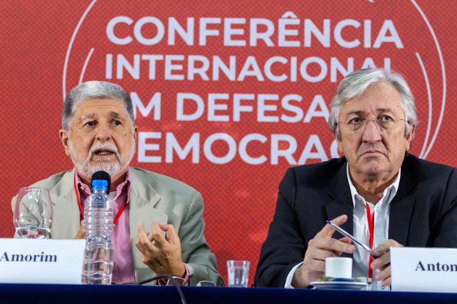 Lideranças internacionais reforçam importância de união contra extrema-direita (Foto: FPA) Lideranças internacionais reforçam importância de união contra extrema-direita