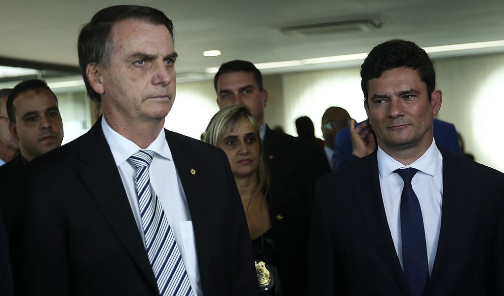 Bolsonaro e Moro ganham pequena lua de mel antes da posse (Foto: José Cruz/Agência Brasil) Bolsonaro e Moro ganham pequena lua de mel antes da posse