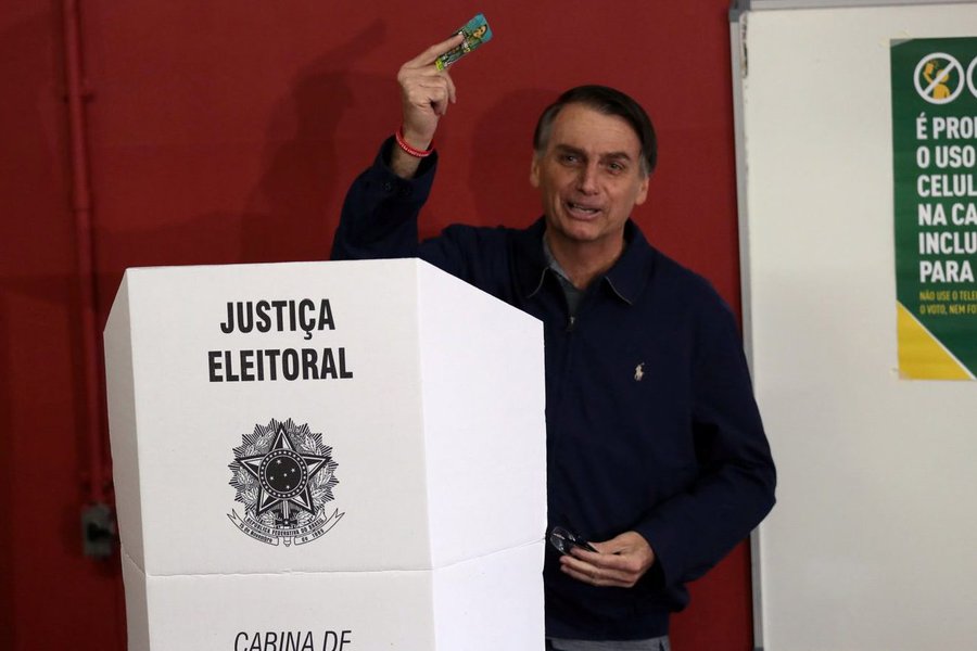 Bolsonaro quer mudar sistema eleitoral para evitar volta do PT (Foto: Ricardo Moraes/Reuters) Bolsonaro quer mudar sistema eleitoral para evitar volta do PT