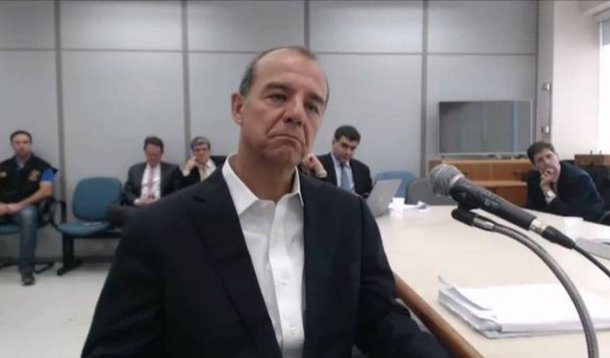 Me diga seu sobrenome e te direi quem és Me diga seu sobrenome e te direi quem és