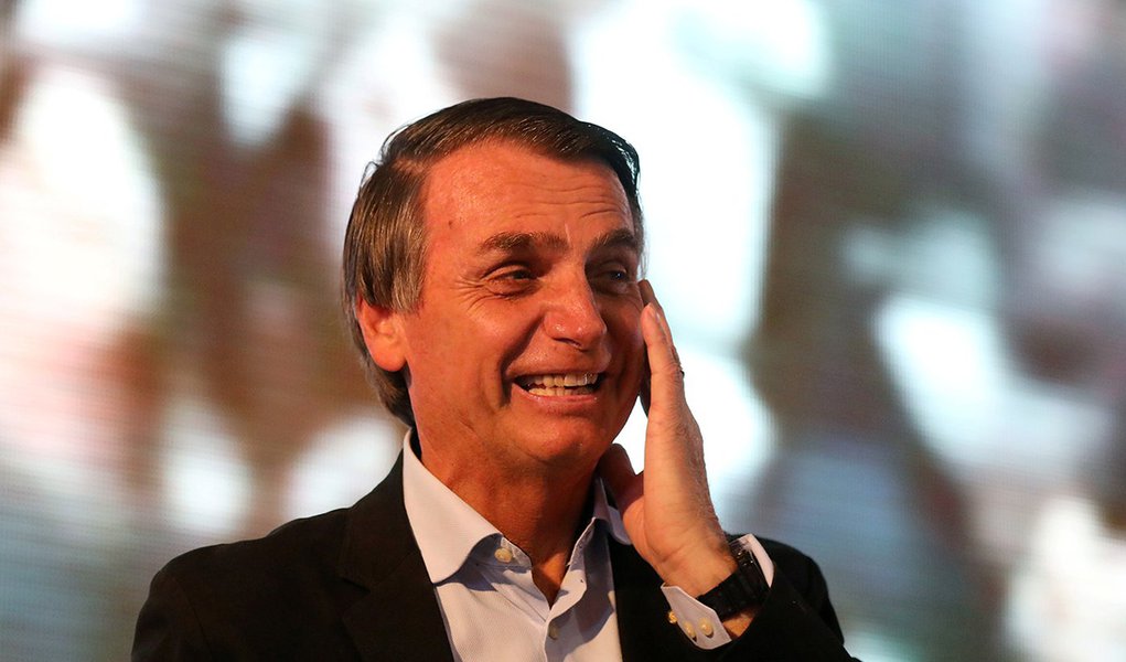 Jornalistas denunciam Record por pressioná-los a favorecer Bolsonaro (Foto: REUTERS/Diego Vara) Jornalistas denunciam Record por pressioná-los a favorecer Bolsonaro