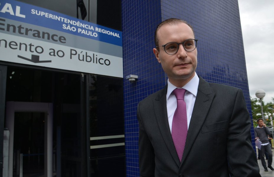 Zanin: presunção de inocência de Lula foi submetida a espetáculo (Foto: Rovena Rosa/Agência Brasil) Zanin: presunção de inocência de Lula foi submetida a espetáculo