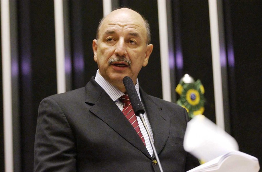 Contemplado com ministério, MDB diz que manterá 'independência ativa' Contemplado com ministério, MDB diz que manterá 'independência ativa'