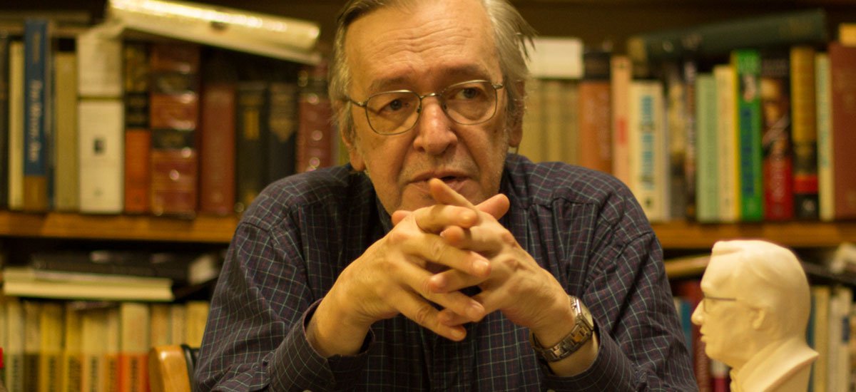 Rocha de Barros: Olavismo flana na incompreensão dos fatos políticos Rocha de Barros: Olavismo flana na incompreensão dos fatos políticos