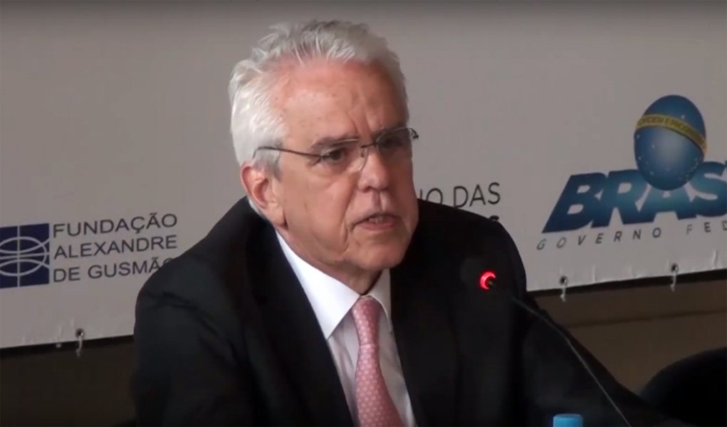 Presidente da Petrobras quer vender quase tudo no refino (Foto: Reprodução) Presidente da Petrobras quer vender quase tudo no refino