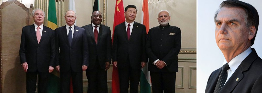 BRICs também isolam Bolsonaro e defendem pleno acordo ambiental BRICs também isolam Bolsonaro e defendem pleno acordo ambiental