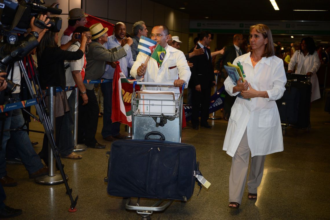 Médicos cubanos: o nosso muito obrigado Médicos cubanos: o nosso muito obrigado