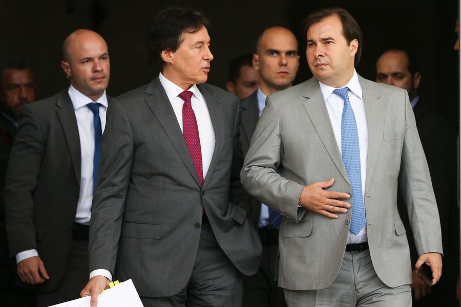 Aepet alerta para entreguismo e Maia e Eunício (Foto: Marcelo Camargo/Agência Brasil) Aepet alerta para entreguismo e Maia e Eunício