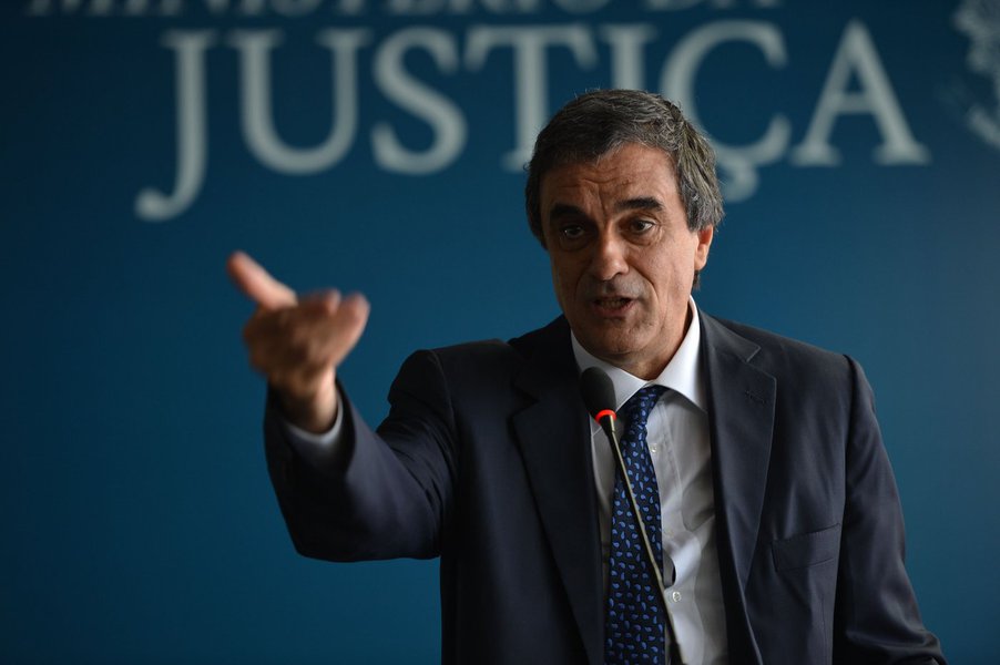 Cardozo avisa: ir ao STF não é tapetão (Foto: Elza Fiúza/Agência Brasil) Cardozo avisa: ir ao STF não é tapetão