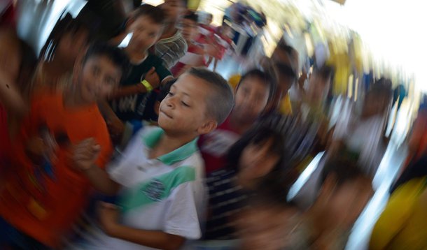 Educando filhos em tempos de cólera (Foto: Marcello Casal Jr/Agência Brasi) Educando filhos em tempos de cólera