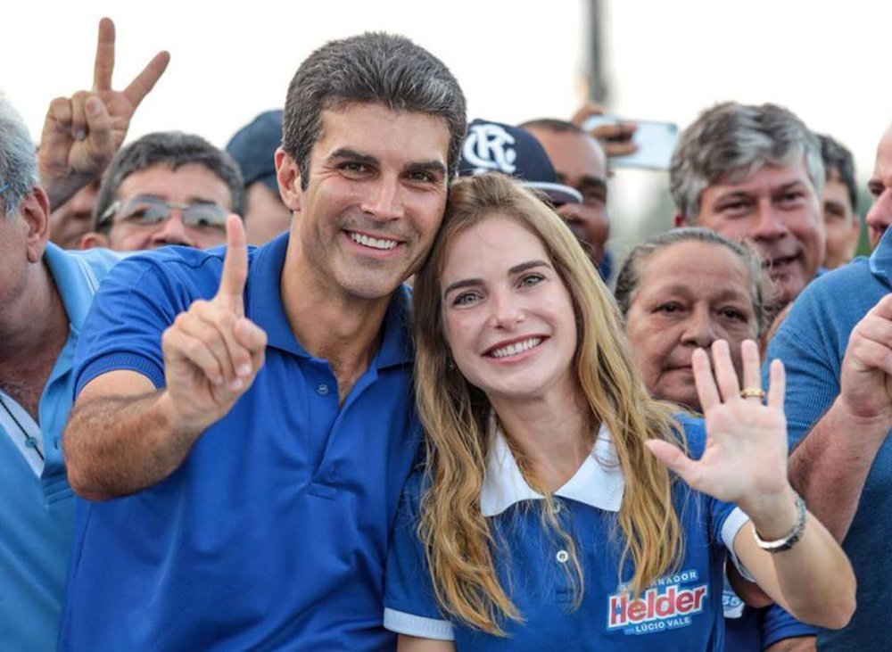 Helder Barbalho é eleito governador no Pará Helder Barbalho é eleito governador no Pará
