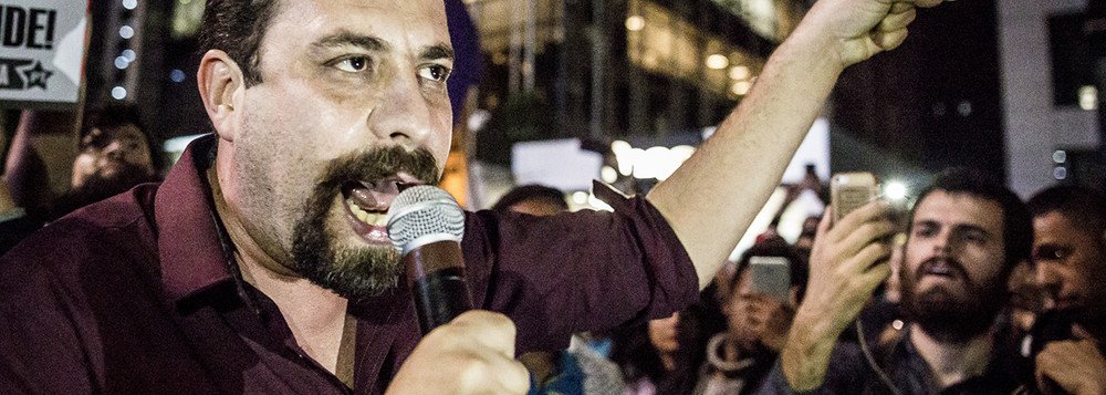 Boulos critica Moro: decidiu a eleição e a vida nacional com sua caneta (Foto: Mídia Ninja) Boulos critica Moro: decidiu a eleição e a vida nacional com sua caneta