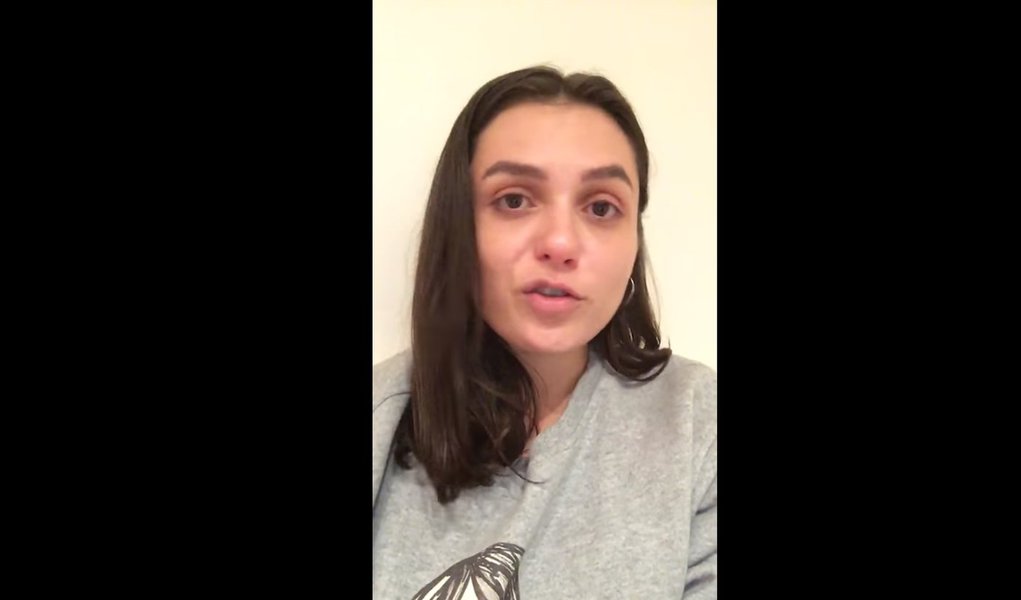 Monica Iozzi chora ao relatar agressão de amigo por bolsonaristas Monica Iozzi chora ao relatar agressão de amigo por bolsonaristas