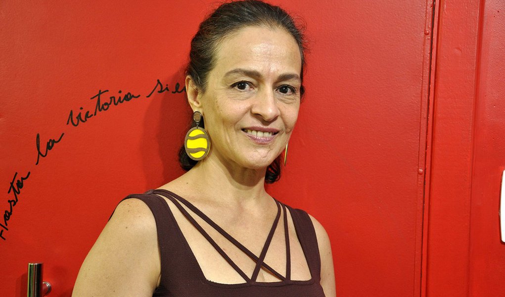 “Ataque muito grave à liberdade de expressão”, diz editora intimidada por bolsonarista “Ataque muito grave à liberdade de expressão”, diz editora intimidada por bolsonarista